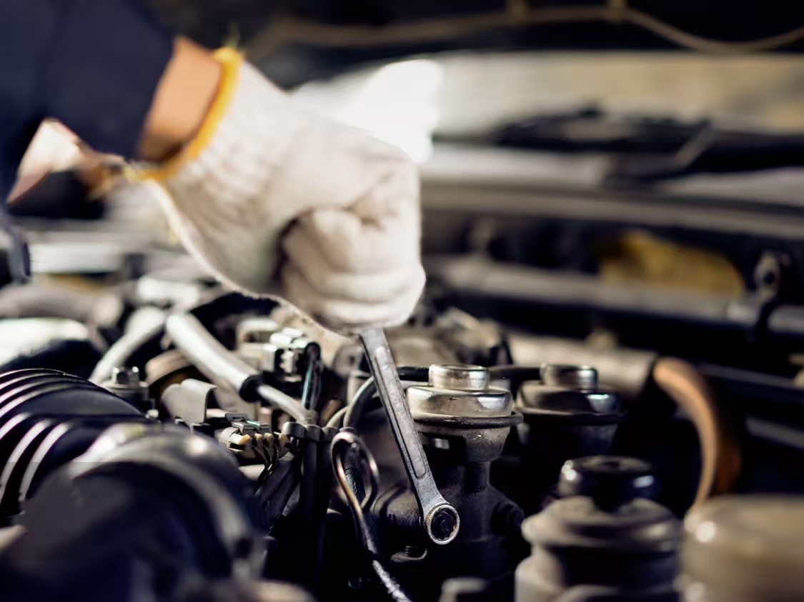 1741848361573262.jpg 修车31.jpg